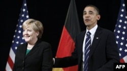 Amerika Başkanı Barack Obama ile Almanya Başbakanı Angela Merkel, 11 Kasım 2010'da Güney Kore'deki G-20 zirvesinde biraraya gelmişti