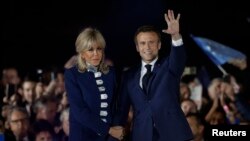 Fransa Cumhurbaşkanı Emmanuel Macron ve eşi Brigitte Macron