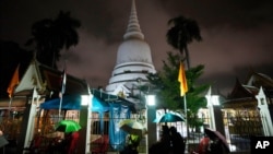 Chùa Wat Phra Si Mahathat ở Bangkok, Thái Lan.